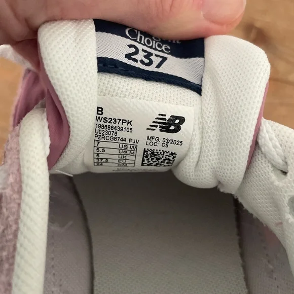 New Balance Women's 237 Pink and White Sneakers 7 - Picture 9 of 9